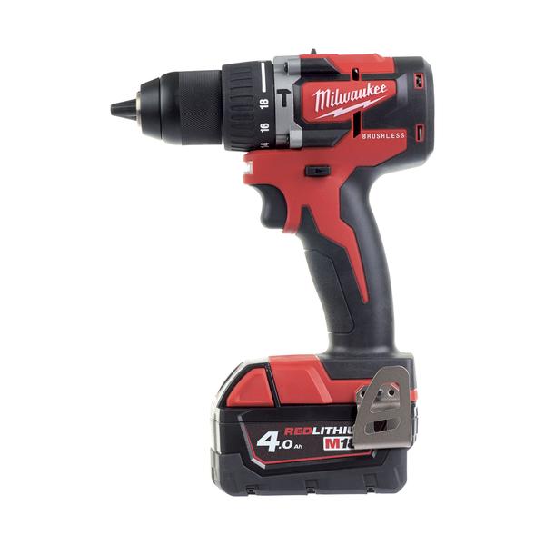 TRAPANO AVVITATORE CON PERCUSSIONE MILWAUKEE 18 V CON 2 BATTERIE 4 AH M18 CBLPD-402C