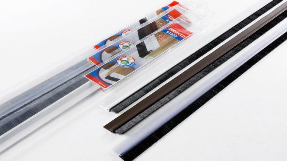 PARAFREDDO RIGIDO PER PORTA C/SPAZZOL MARRONE