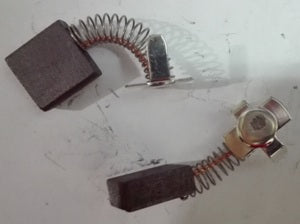 SPAZZOLE X HITACHI HIT 17x7 SP0796 COPPIA