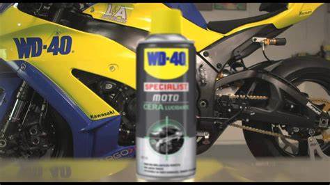 CERA LUCIDANTE MOTO WD 40 SPECIALIST ML400
