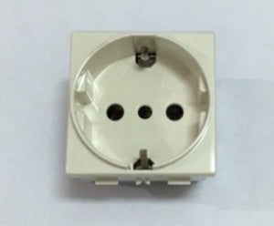 PRESA BOSCH 16A INCAS UNEL 2046